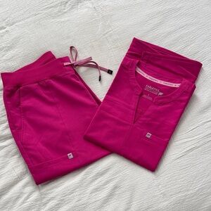 Fabletics Women's Vibrant Pink Set